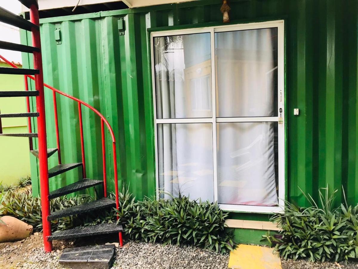 Container Hospedaria Paraty Luaran gambar