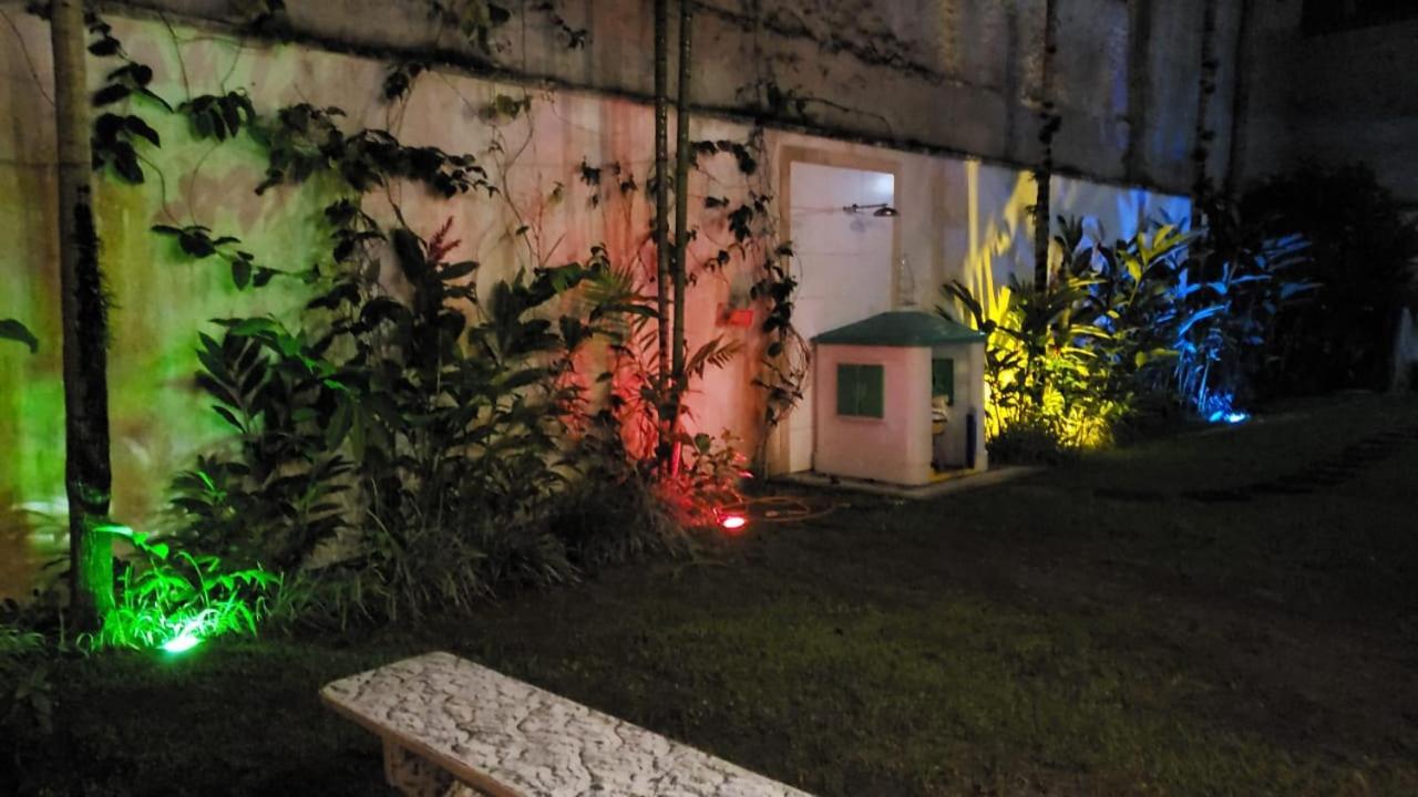 Container Hospedaria Paraty Luaran gambar