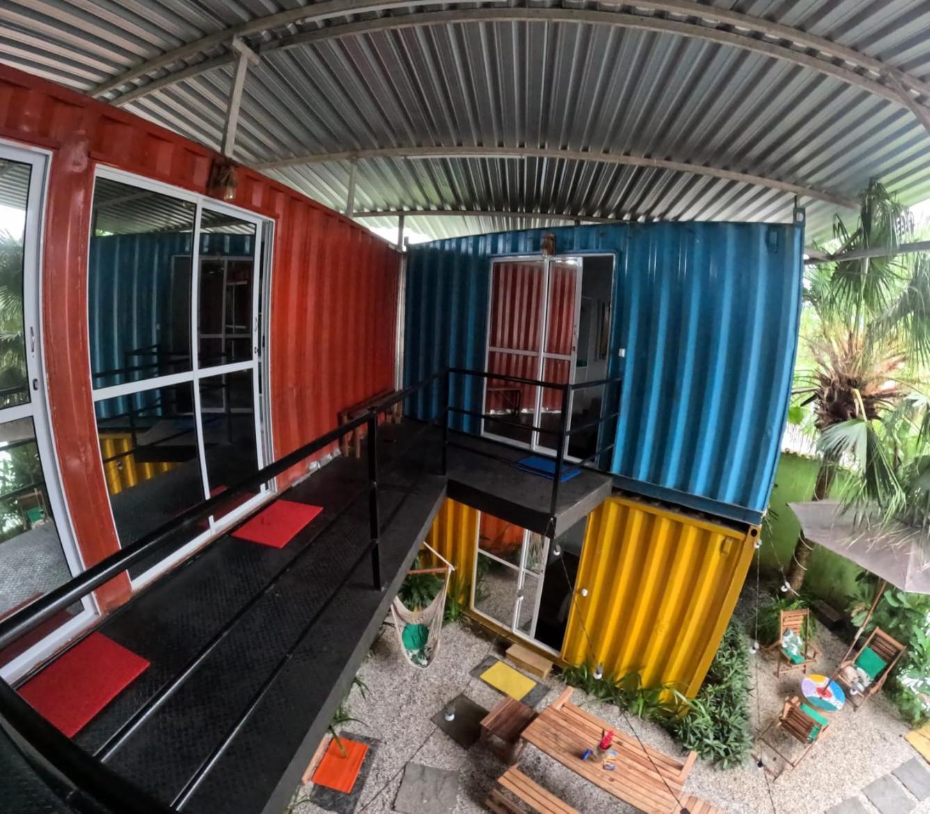 Container Hospedaria Paraty Luaran gambar