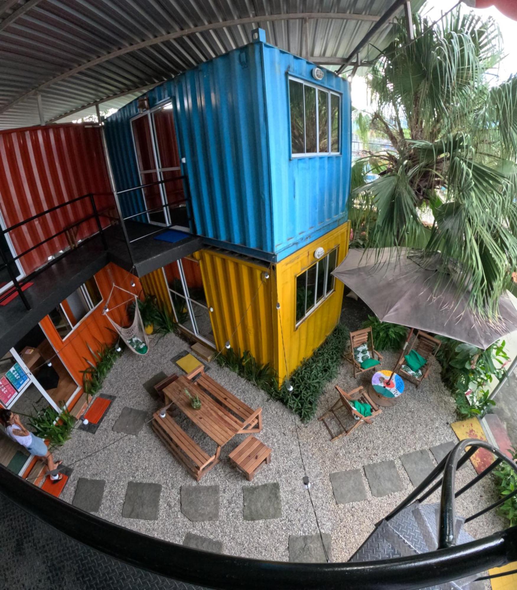 Container Hospedaria Paraty Luaran gambar