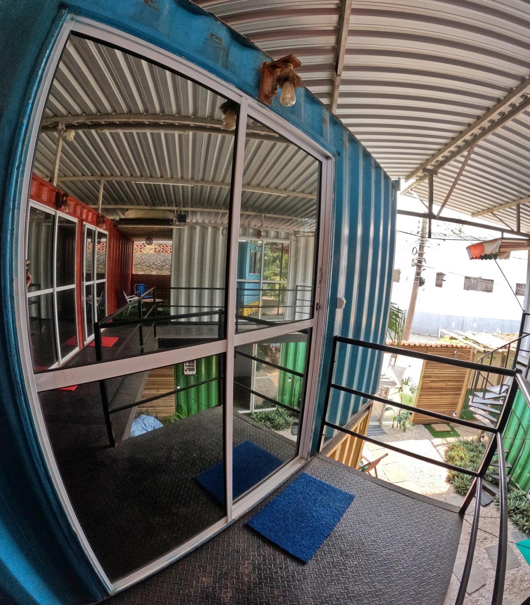 Container Hospedaria Paraty Luaran gambar