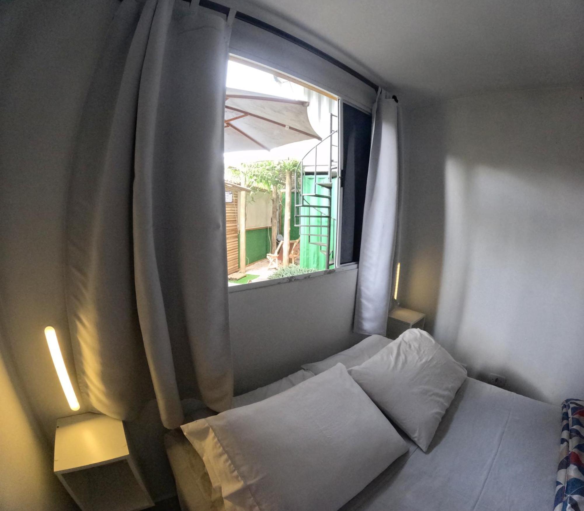 Container Hospedaria Paraty Luaran gambar