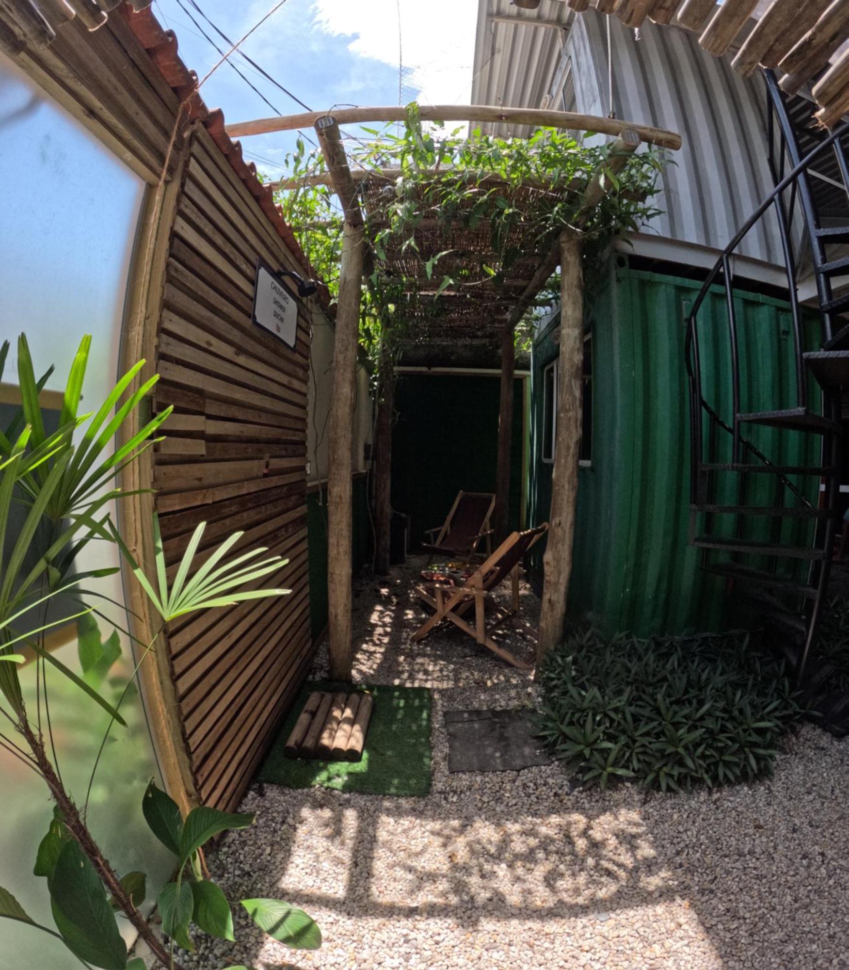 Container Hospedaria Paraty Luaran gambar
